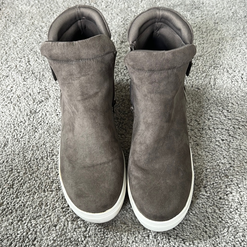 Madden girl platform slide ons